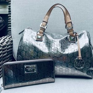 Michael Kors Metallic Silver Grayson & wallet